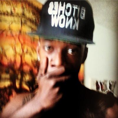 2LettersFP's profile picture. #WBMT

FRESH PRINCE OF COLUMBUS.....