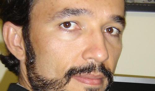 Project Manager, specialist in intensive capital projects, author.