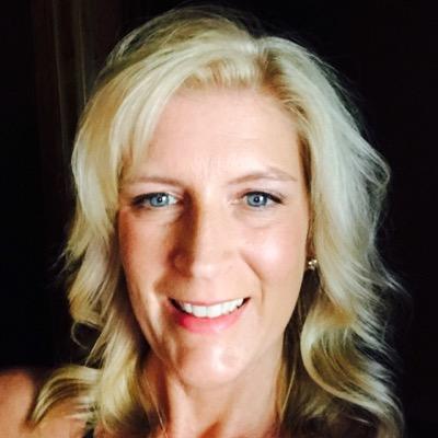 FarrisDena's profile picture. 