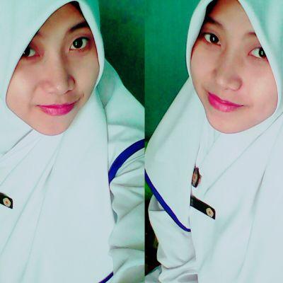 ernadheo's profile picture. line : dhe_ernhaa
IG : ernanurwinayanti
WeChat : dheodhe