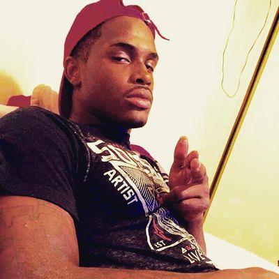 #Chase no thotties , living in the moment #Married2DaMob #teamBBO #teamretros #BluCheckGang #IDFWU