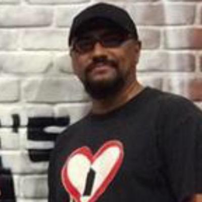 spraypaintguy's profile picture. i was there for u when 5sos wasnt