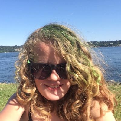 JeneaStaples's profile picture. i like to sing and i love youtube!