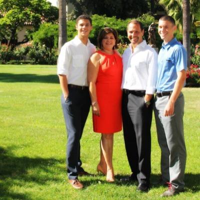 Por2guesa3's profile picture. 