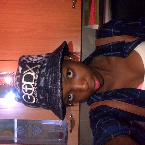 mbaliyaninkomo's profile picture. I'm super friendly , like making new fwnds , love singing n m crazy!