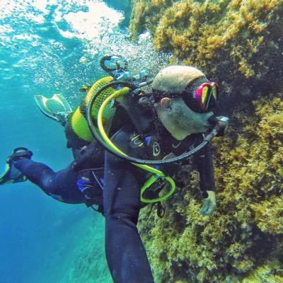 bichoraro86's profile picture. 'Todos ven lo que aparentas; pocos advierten lo que eres'
Amante de la fotografia. Friki de mi Dron. Locura bajo el Mar y vértigo sobre skis... no puedo pedir+
