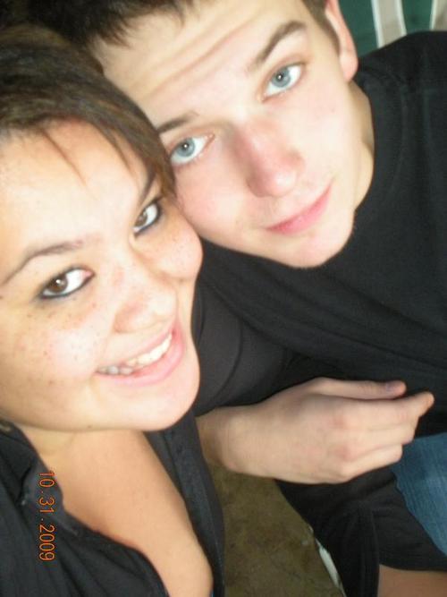 Joresaa's profile picture. Names Joresa. I have a wonderful boyfriend and I in school at CCC. I love my life: family and friends even some of the bullshiet. :)