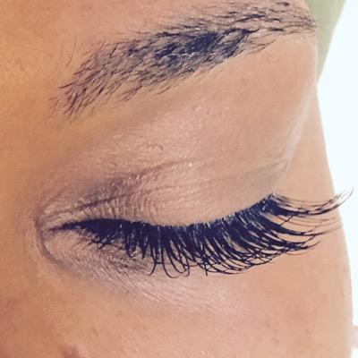 #Eyelashextenions #indivduallashes #Eyebrowextensions Instagram: @lashesandbrows servicing the #DMV #Germantownmd #Maryland @Lyndee's Lashes & Brows