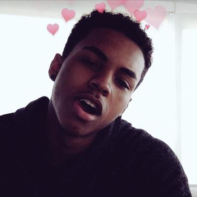 _jordanrpguhm's profile picture. En route pour chercher la femme qui sera la lune dans ma nuit