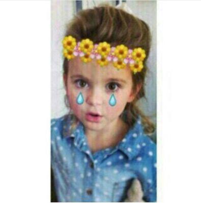‏‏‏‏‏هِلالٌ رفيع لايُقارن بشيء وضيع.