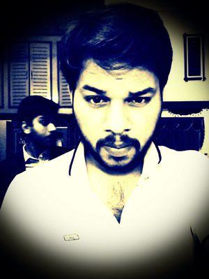 BUSINESS GRADUATE - BLOGGER- STUDENT - TECHSEVY- GEEK O HOLIC - MBA ASPIRANT.