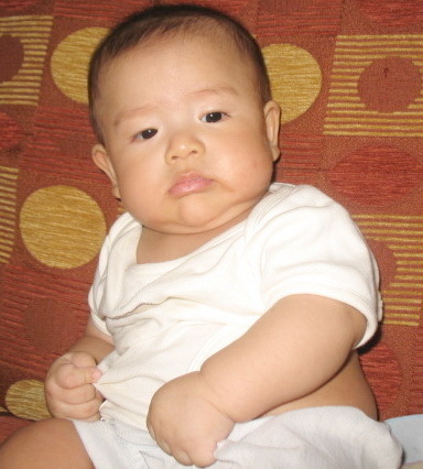 momy_captain's profile picture. 