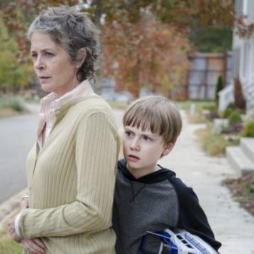 Follow @Major_Dodson from #TheWalkingDead (Sam) #AmericanHorrorStory and like his page at https://t.co/Tw7iCED4NV share with #TWDFamily
