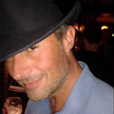 robertone71's profile picture. 