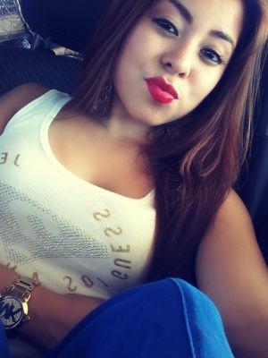 LindaVela18's profile picture. 