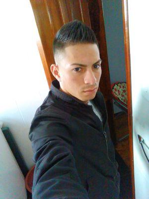 AlcivarWillian's profile picture. 