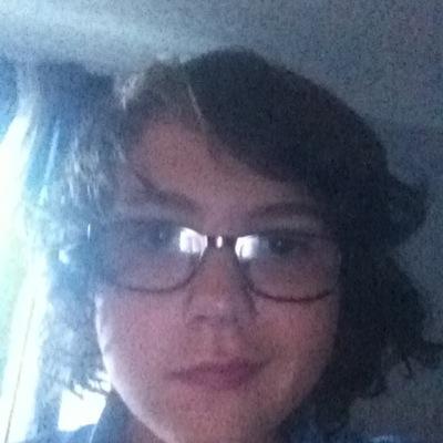 KieranLewis10's profile picture. hello i am a 13 year old boy i like borderlands 2 i love mlp its da best show ever and i have a baeutiful girlfrend