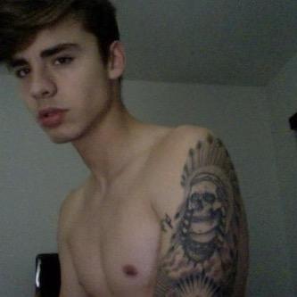 JayRPGFGM's profile picture. 19 | i'm in love with these tumblr girls