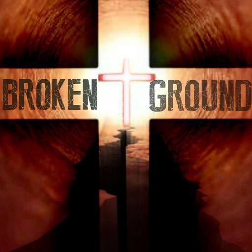 An up and coming worship band that hopes to bring the world back to the focal point---Jesus Christ!! @JordanTRoselund @BrentWhittall @YELLOW13_YELLOW @cjdruns