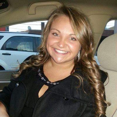 ShaylaCrowe17's profile picture. Above all else, guard your heart, for everything you do flows from it. ♥ Proverbs 4:23