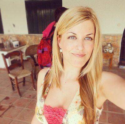 iReneCSGO's profile picture. A scientist playing CSGO 🤘🏻