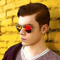 ((TSW-RP Account. Fictional Character FC: Cameron Monaghan)) Nerd, Video Game Addict, Sweet tooth, Bad Fanfiction Writer.