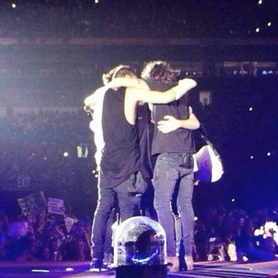 projectsave1D's profile picture. Queremos volver a ser el fandom que eramos antes, queremos salvar a los chicos.