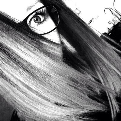 MoveYourBoddyYx's profile picture. You are the best sister in the world, I love you your big sister was here♥