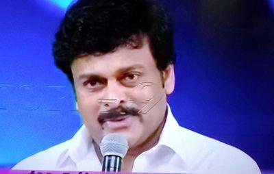 CharanPakkafan's profile picture. Dia hard fan of charan/chiru