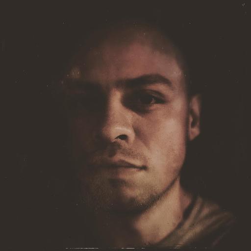 DarenEstrada's profile picture.  Manager, Front End Engineering @apple | 🇬🇹 Guatemalan | All opinions are my own