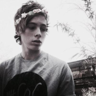 lovemylukeq's profile picture. 