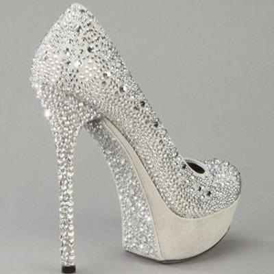 **Disclaimer I do not own any of the pictures posted** Just posting and sharing Glamorous shoes.