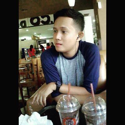 aryo_wiicaksono's profile picture. Lagi terjerumus di mana ada saatnya kita bilang iya aku sayang sama bapak kamu