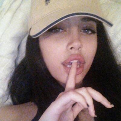 take me up to ur room bitch im gunna suck ur dick 4 free @jackjackjohnson