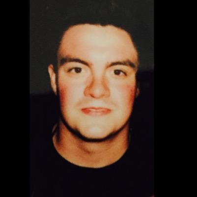 ELo_benz's profile picture. Straight out of Donna America. I know I'm a King; straight out the tomb Bitch!