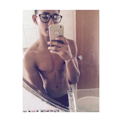 jovithekid_'s profile picture. Mi vida el Basket
kik: jovithekid
Fb: Jova Moran ll