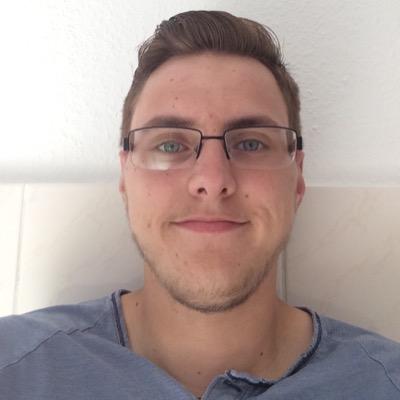 ich bin 22 arbeite als drahtwarenmacher in einem zaunbauunternehmen