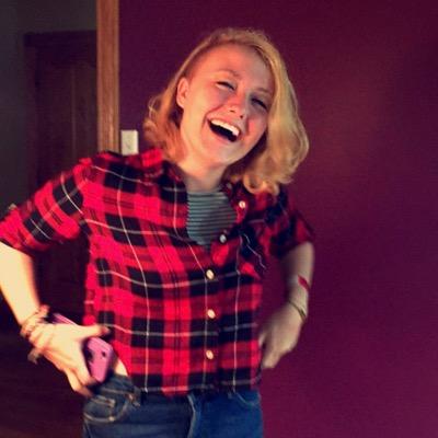 karaokeniall's profile picture. im happy so fuck it.