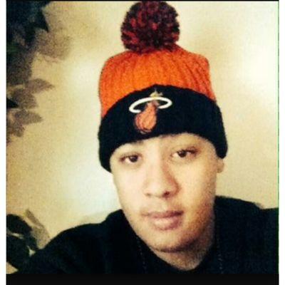 c4ef76cd0562475's profile picture. look good and keep it real