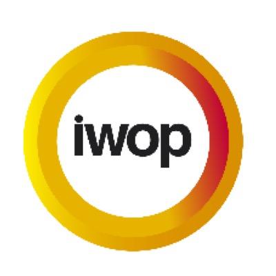 Tu bombilla, reparable sin obsolescencia programada. Símbolo de sostenibilidad y durabilidad.
Cambiar una bombilla puede significar cambiar el mundo: iwop.es