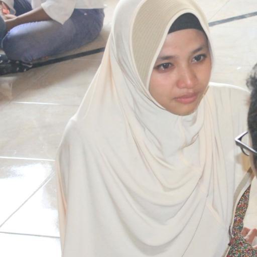 Lahir 28 April