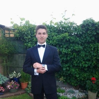 CamCamburton99's profile picture. #fitfam  insta: cam_burton_