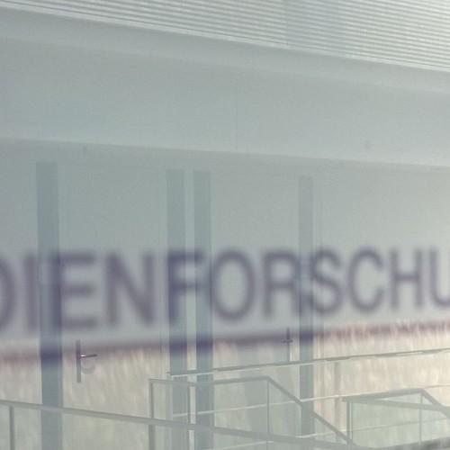 RTL2Research's profile picture. 