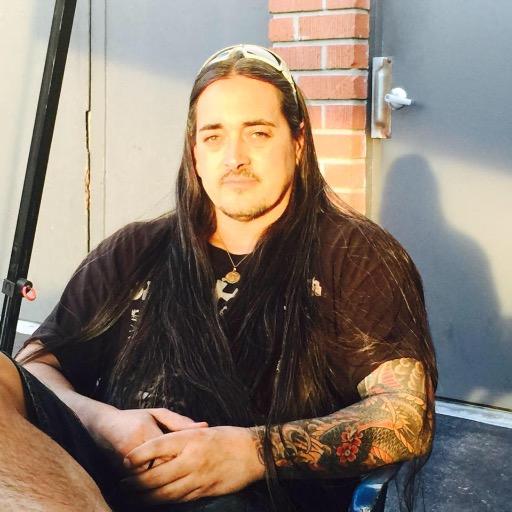 thisisdelo's profile picture. 