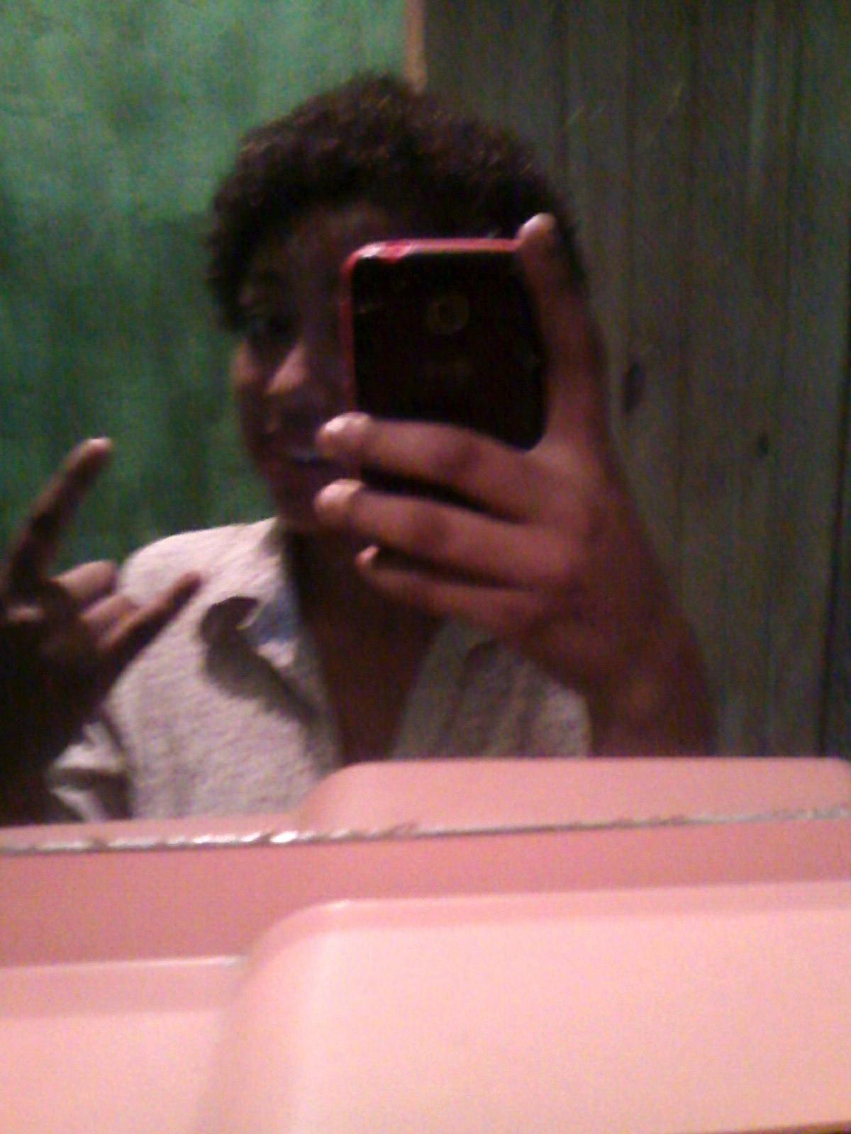 larissamoraesc1's profile picture. 