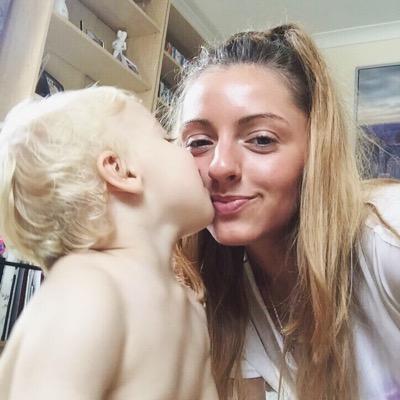 mandyyX26's profile picture. *