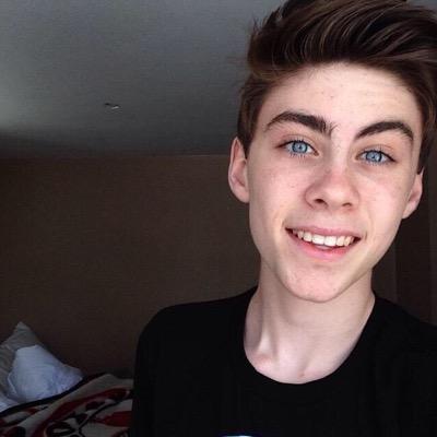 swaggiestewart's profile picture. 