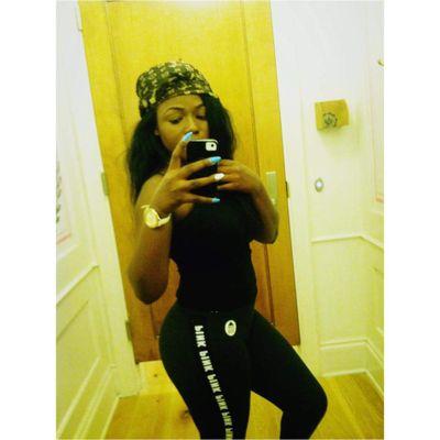 LiyahCacho's profile picture. 