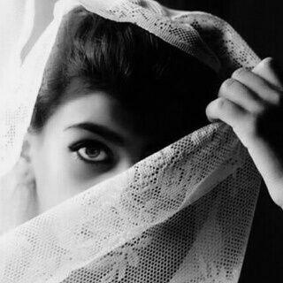 _mwaaj3_'s profile picture. مغلق / ‏..

سأرحلَ في يوم من الأيام وستأتونَ هُنا لقراءة ماكتبتَ إن وجدتُم ما يؤجرنيِّ انشروه ، وَإن وجدتُم ما يؤثمنيِّ اتركوه .. ‏‏‏‏‏‏‏‏‏