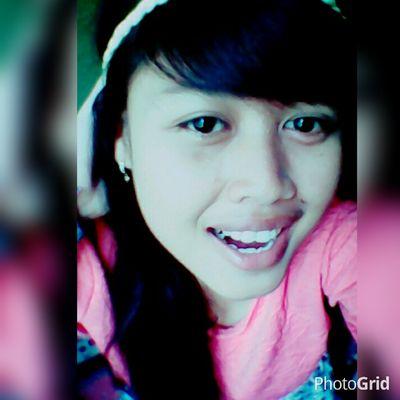 ratnanengsih98's profile picture. ** jangan menjadi orang lain hanya karna ingin di cintai,tapi jadilah diri sendiri karna itu lebih baik :*({}) =))